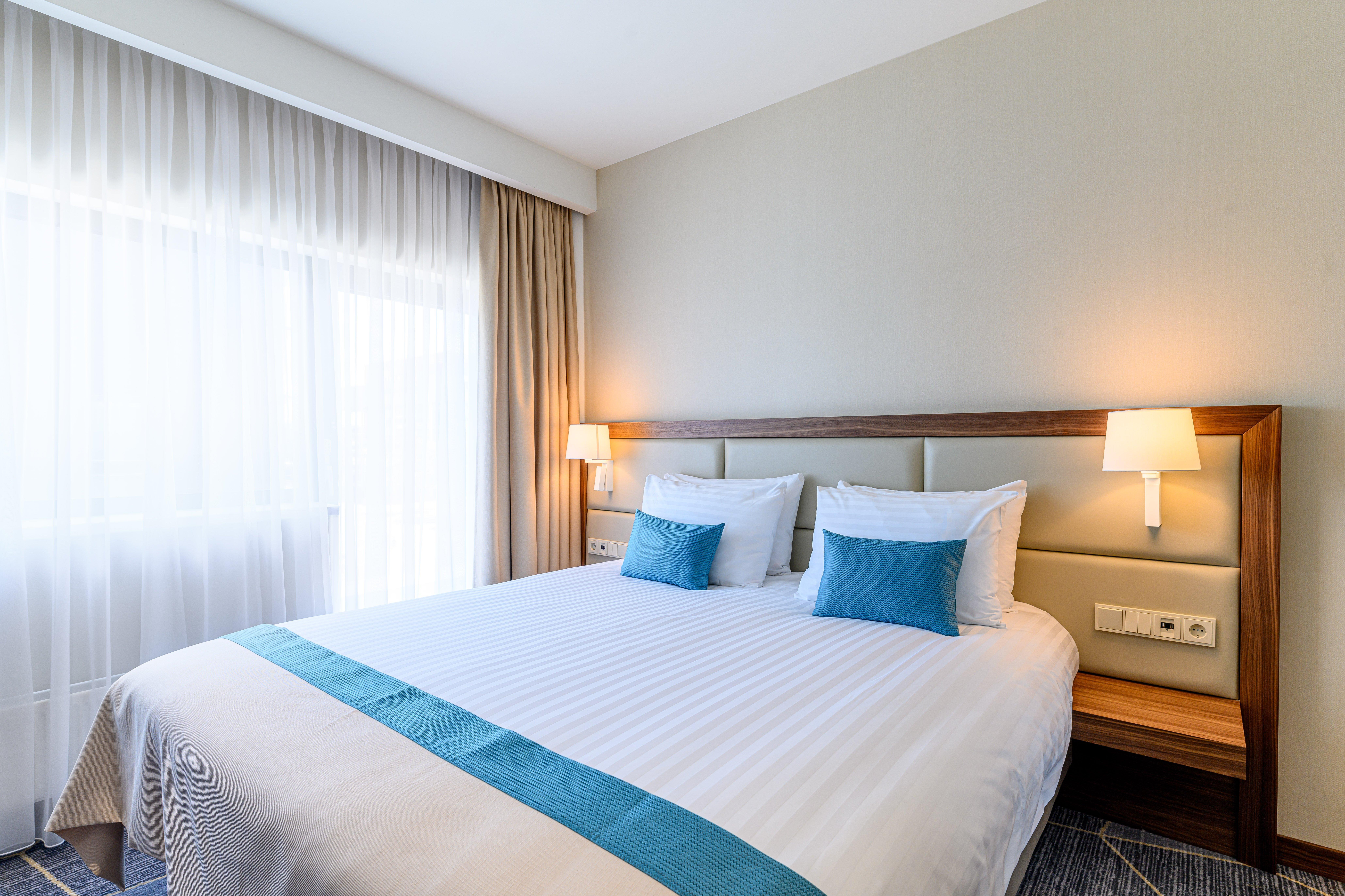 คราวน์ พลาซา มาสทริชท์ Hotel ภายนอก รูปภาพ