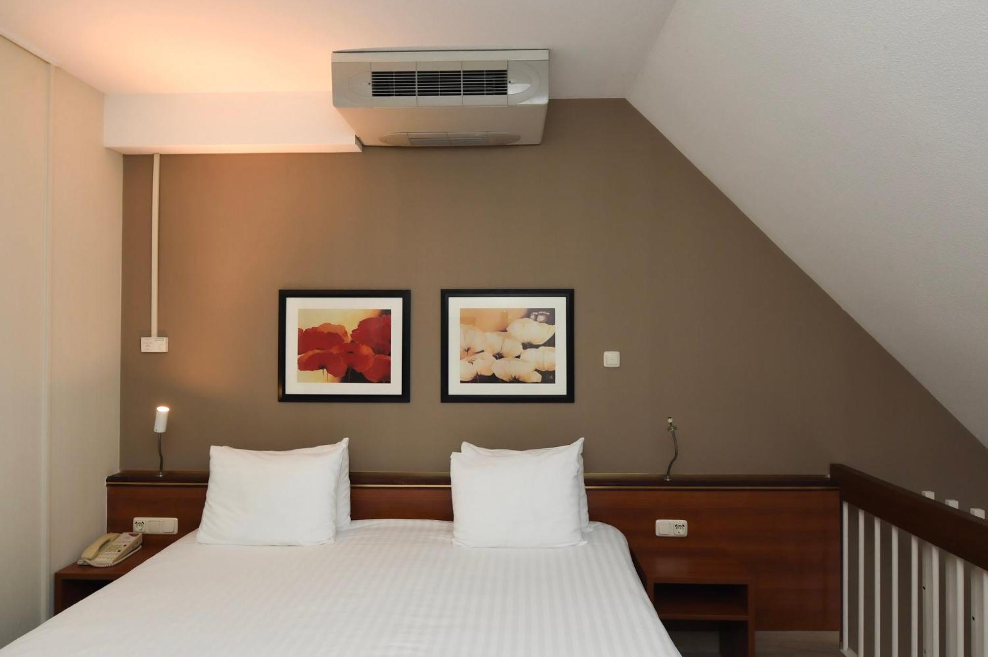 คราวน์ พลาซา มาสทริชท์ Hotel ภายนอก รูปภาพ
