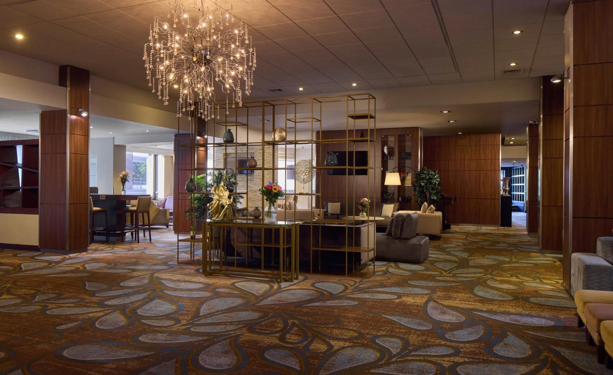 คราวน์ พลาซา มาสทริชท์ Hotel ภายนอก รูปภาพ